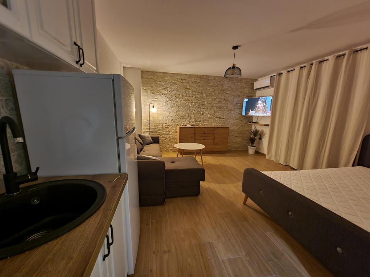 Apartments Vranes Tivat Exterior foto