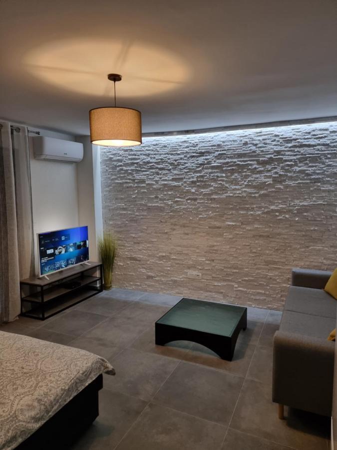 Apartments Vranes Tivat Exterior foto