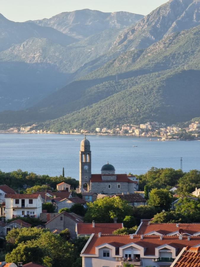 Apartments Vranes Tivat Exterior foto