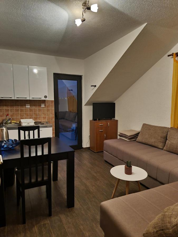 Apartments Vranes Tivat Exterior foto