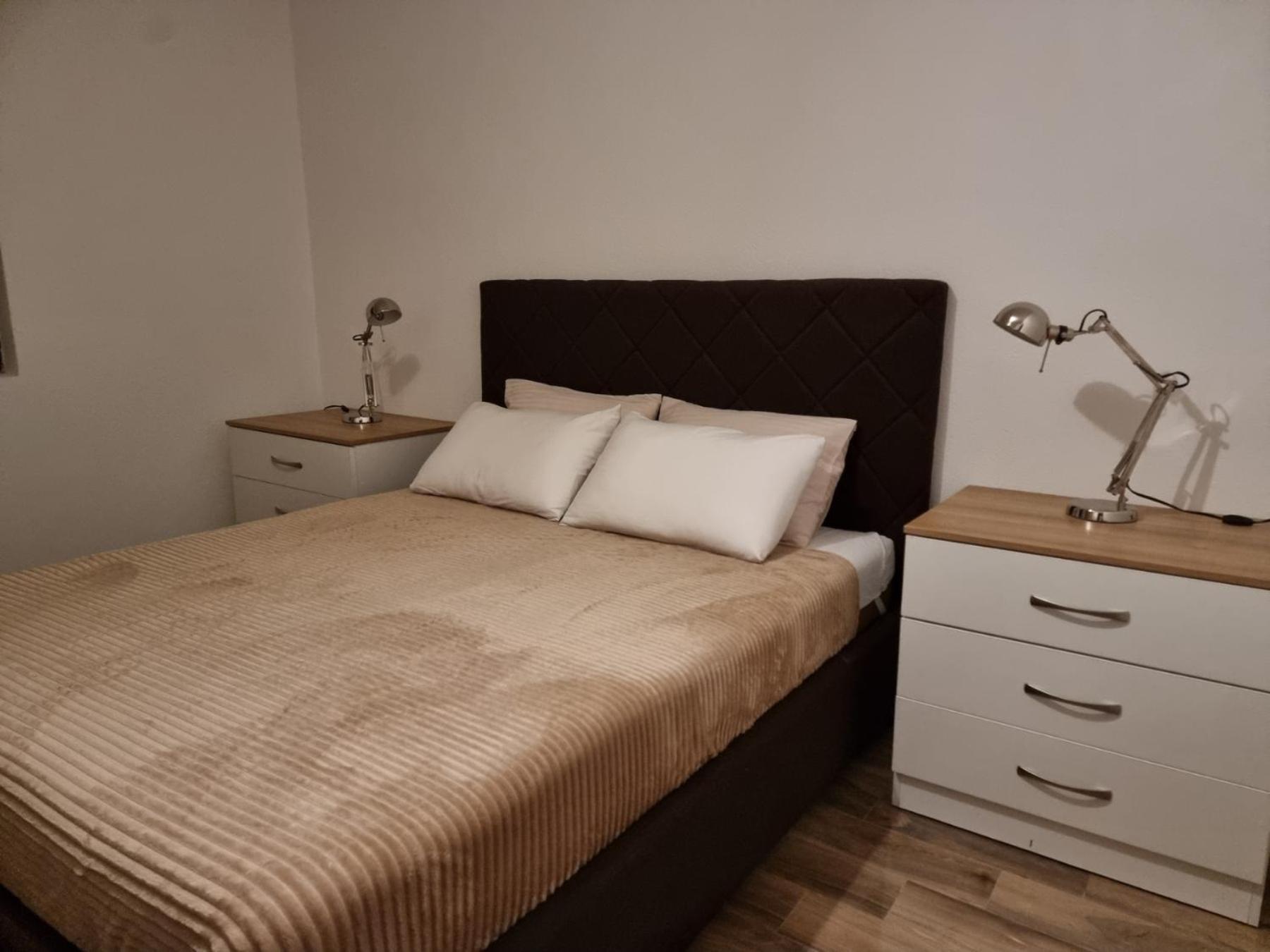 Apartments Vranes Tivat Exterior foto